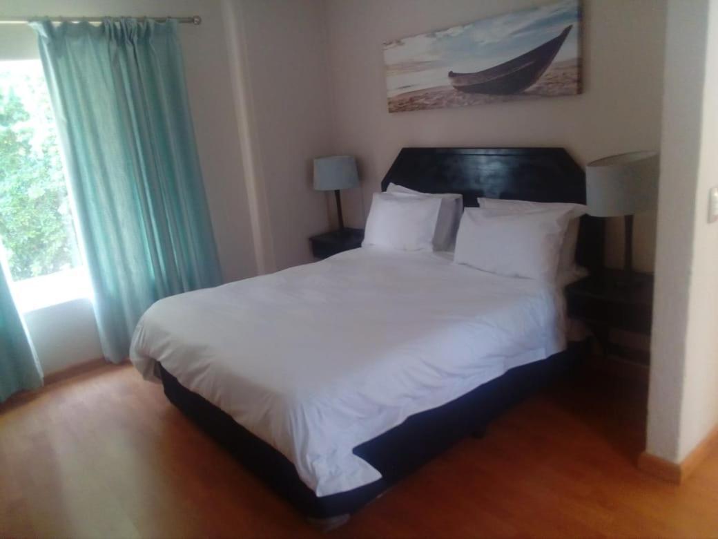 Daisy St -One Bedroom Apartment Johannesburg Buitenkant foto